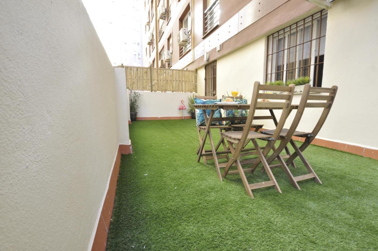 Luminoso Y Coqueto Apartamento Con Jardin Малага Экстерьер фото